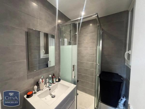 Appartement à louer 3 pièces 48.14m² Cholet (49300)