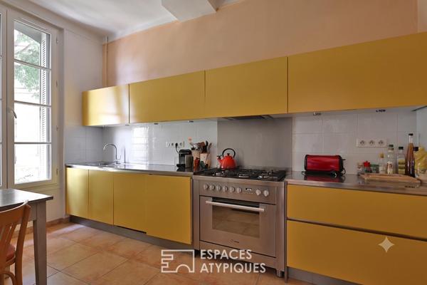 Élégeant appartement avec terrasse proche des Arènes