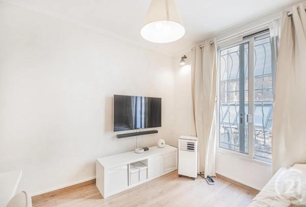 Appartement F2 à vendre  2 pièces - 24,68 m 2   PARIS  - 75010