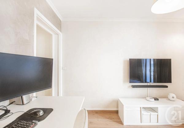 Appartement F2 à vendre  2 pièces - 24,68 m 2   PARIS  - 75010
