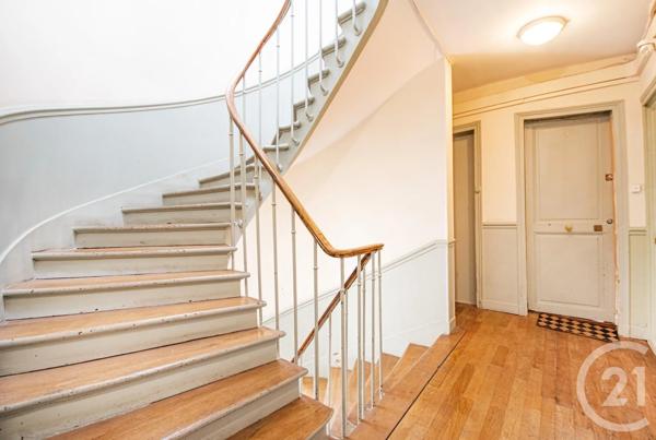 Appartement F2 à vendre  2 pièces - 24,68 m 2   PARIS  - 75010