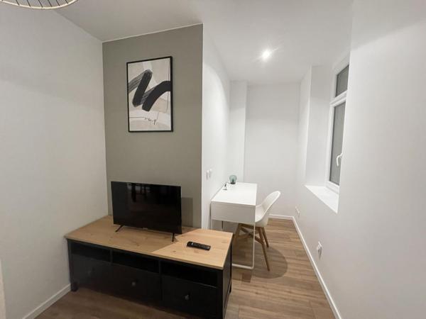 A LOUER : T2 à LILLE • • 775 € CC • Réf. G514-2