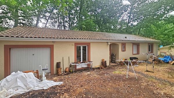 Maison avec jardin vendue louée, avec travaux à prévoir
