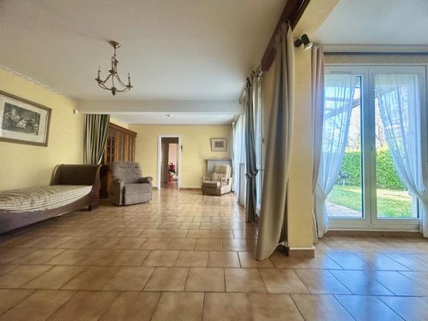 Saint-Michel-sur-Orge - Maison Familiale de type F6 - Résidence Villagexpo - 134 M2 HAB - 4 CHAMBRES