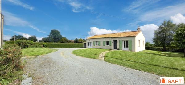 Pavillon plain-pied 3 chambres, 90 m² + 3000 m² de terrain