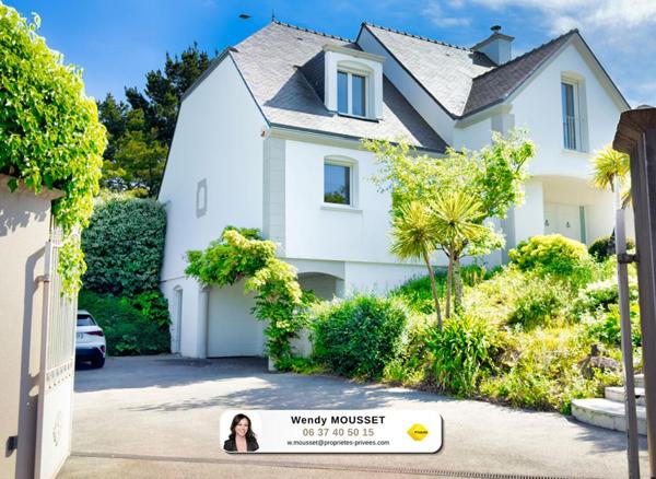 Villa bourgeoise de 285 m² avec immense sous-sol - Aux portes de Vannes - Secteur Saint-Goustan/Golf à Theix-Noyalo