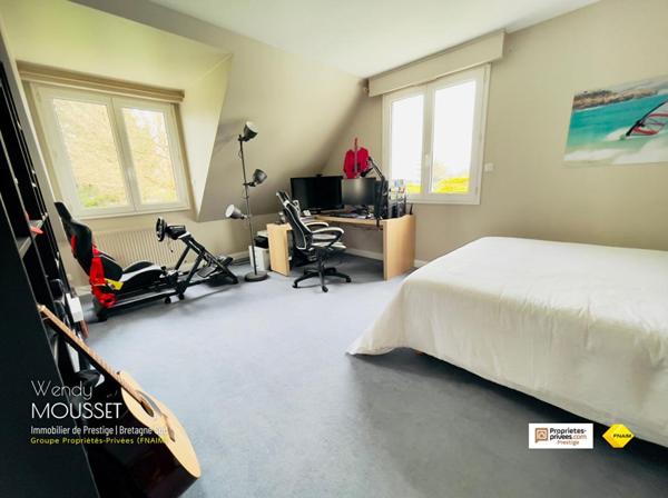 Villa bourgeoise de 285 m² avec immense sous-sol - Aux portes de Vannes - Secteur Saint-Goustan/Golf à Theix-Noyalo