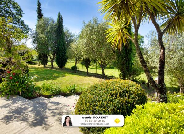 Villa bourgeoise de 285 m² avec immense sous-sol - Aux portes de Vannes - Secteur Saint-Goustan/Golf à Theix-Noyalo