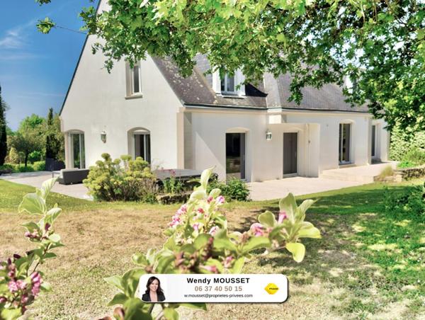 Villa bourgeoise de 285 m² avec immense sous-sol - Aux portes de Vannes - Secteur Saint-Goustan/Golf à Theix-Noyalo