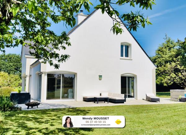 Villa bourgeoise de 285 m² avec immense sous-sol - Aux portes de Vannes - Secteur Saint-Goustan/Golf à Theix-Noyalo