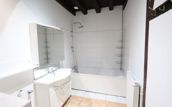 Maison à vendre    3 pièces •  Herry