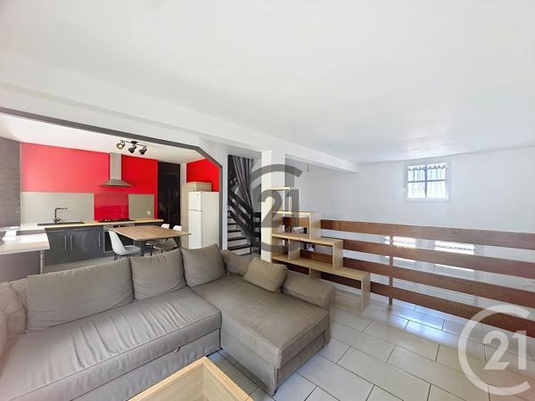 Maison à vendre  4 pièces - 94,04 m 2   MONTEREAU FAULT YONNE  - 77