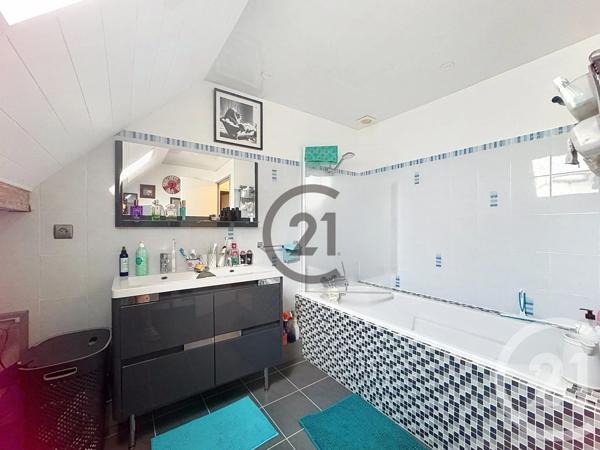 Maison à vendre  4 pièces - 94,04 m 2   MONTEREAU FAULT YONNE  - 77