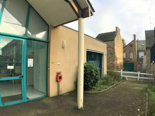 Local Professionnel et commercial à vendre à Ducey-les-Chéris dans la Manche (50220), ref : 12541/1855