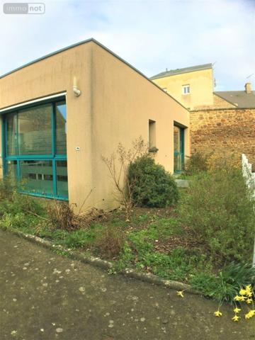 Local Professionnel et commercial à vendre à Ducey-les-Chéris dans la Manche (50220), ref : 12541/1855