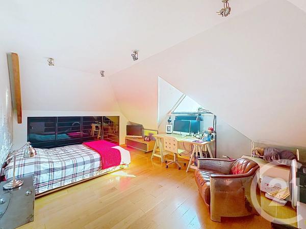 Maison à vendre  6 pièces - 190,74 m 2   THIAIS  - 94