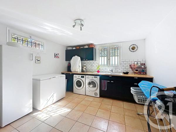 Maison à vendre  6 pièces - 190,74 m 2   THIAIS  - 94