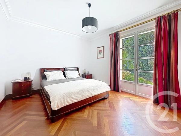 Maison à vendre  6 pièces - 190,74 m 2   THIAIS  - 94