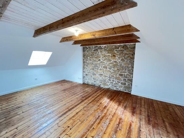 Maison à louer 1 100 € CC Ploudalmézeau 7 p 133 m² DPE C