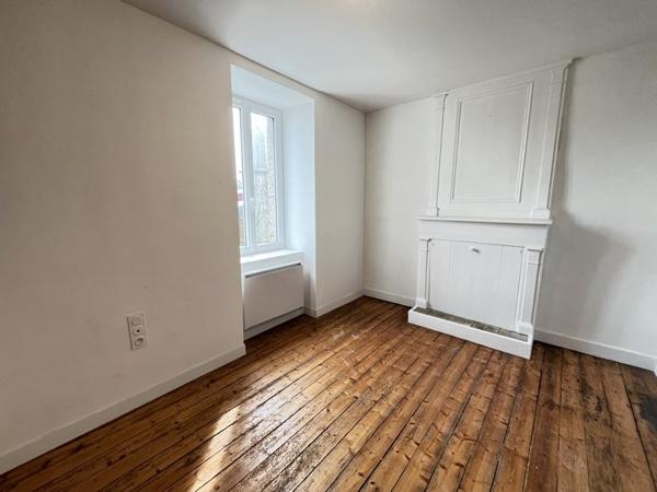 Maison à louer 1 100 € CC Ploudalmézeau 7 p 133 m² DPE C