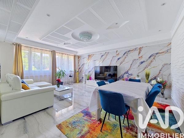 Maison à vendre 9 pièces 255 m² Boussy-Saint-Antoine