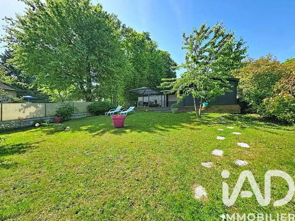 Maison à vendre 9 pièces 255 m² Boussy-Saint-Antoine