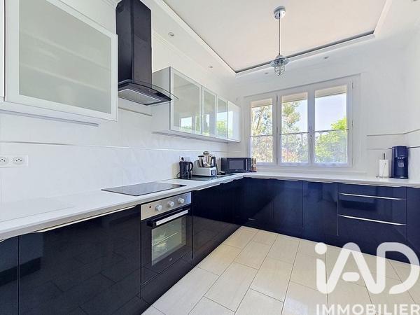 Maison à vendre 9 pièces 255 m² Boussy-Saint-Antoine
