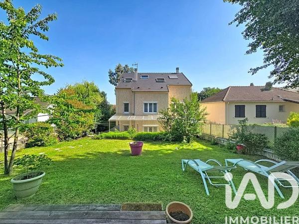 Maison à vendre 9 pièces 255 m² Boussy-Saint-Antoine