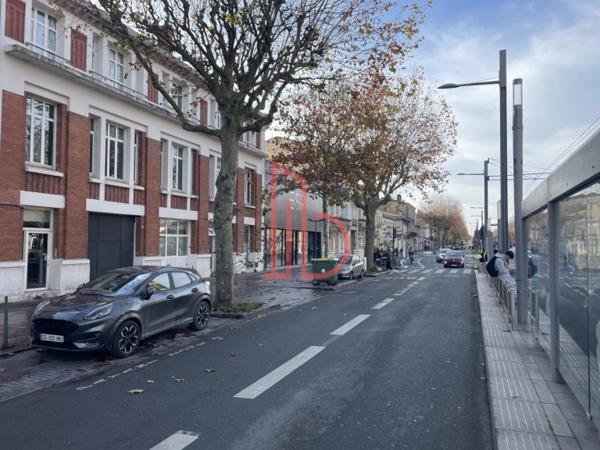 Bureau de 257 m² à vendre à Bordeaux Rive Droite