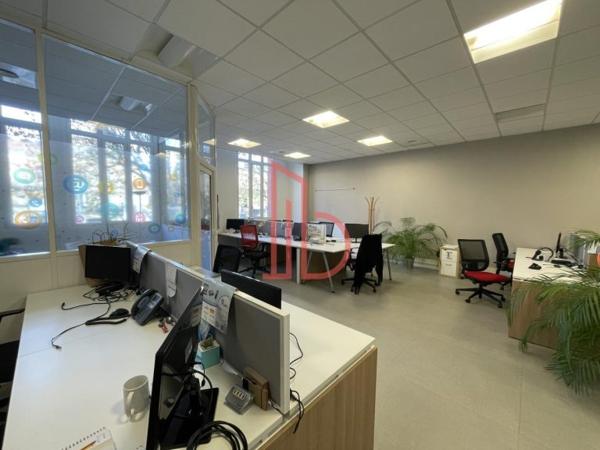 Bureau de 257 m² à vendre à Bordeaux Rive Droite