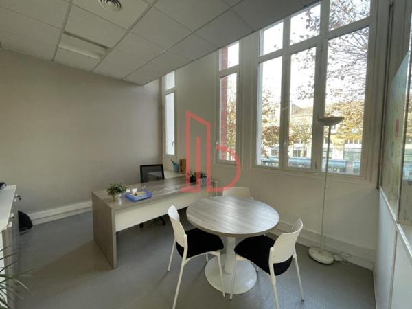 Bureau de 257 m² à vendre à Bordeaux Rive Droite