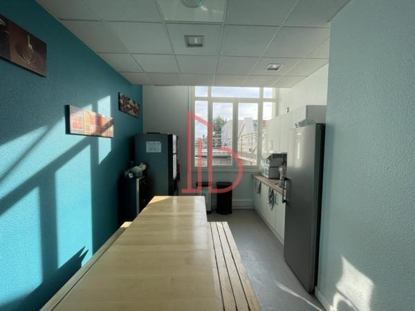 Bureau de 257 m² à vendre à Bordeaux Rive Droite