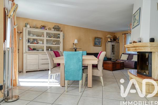 Maison à vendre 6 pièces 140 m² Briis-sous-Forges