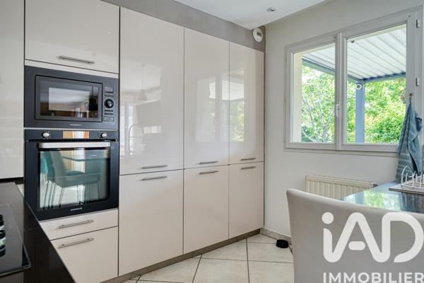 Maison à vendre 6 pièces 140 m² Briis-sous-Forges
