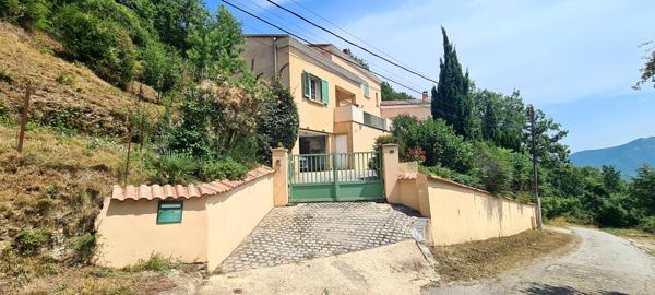 Maison 6 pièces - 209 m²