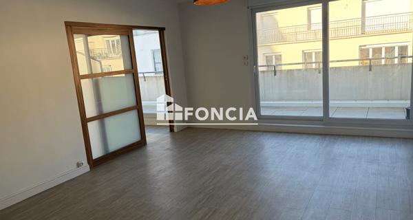 Location Appartement 3 pièces 73.87 m² - Vannes 56000