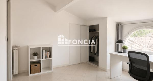 À vendre Appartement 4 pièces 110 m² - Orange 84100