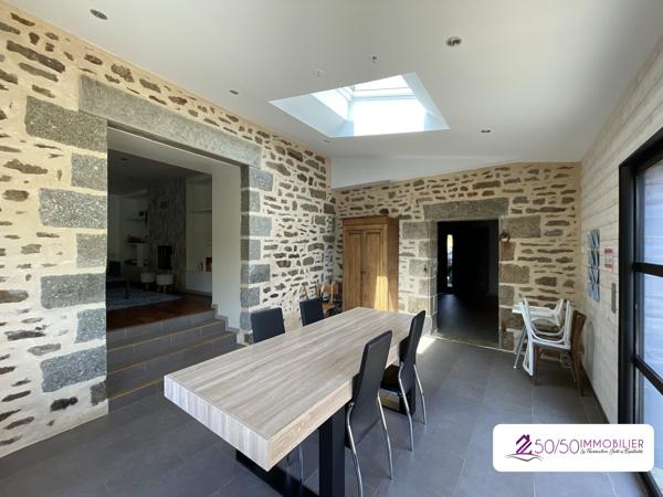 Belle maison en pierre rénovée
