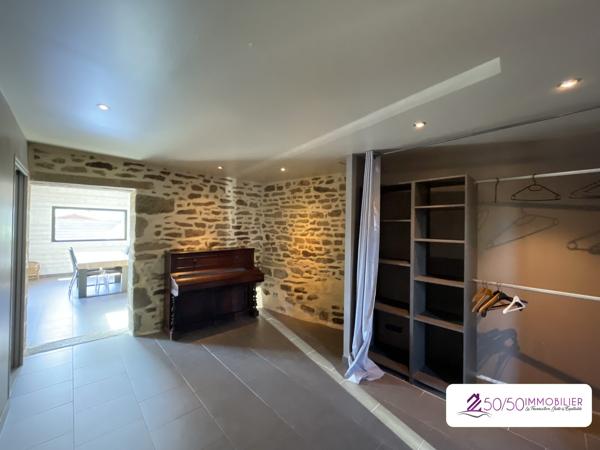 Belle maison en pierre rénovée
