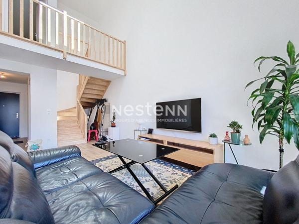 A vendre - Appartement T4 en duplex de près de 97 m² avec terrasse, stationnement et ascenseur dans résidence récente (2022) "Angers Gare"