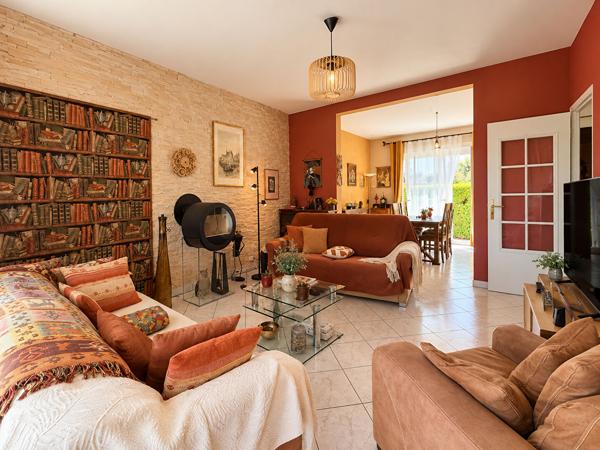 À VENDRE - SAINT-HILAIRE-SAINT-FLORENT - MAISON AVEC VUE EXCEPTIONNELLE SUR SAUMUR