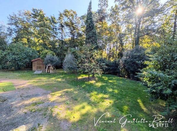 Maison d’architecte 6 pièces sur terrain de 2 203 m²