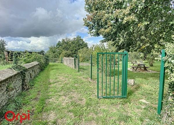 Maison à vendre    5 pièces •  Louroux-de-Bouble
