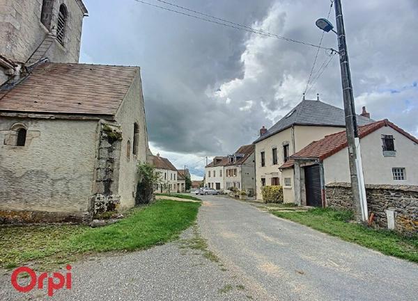 Maison à vendre    5 pièces •  Louroux-de-Bouble