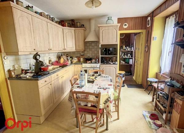 Maison à vendre    5 pièces •  Louroux-de-Bouble