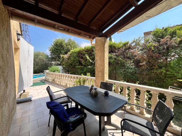 CHÂTEAUNEUF-DE-GADAGNE – Maison familiale avec 2 suites parentales et piscine