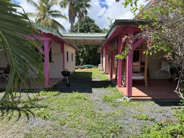 Ravissante villa + bungalow