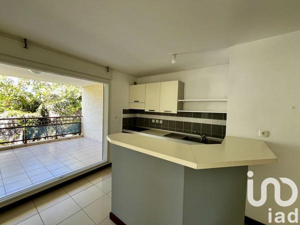 Appartement 3 pièces de 48 m² à Saint-Paul (97434)