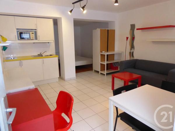 Appartement F2 à vendre  3 pièces - 47 m 2   FOUCHERANS  - 39