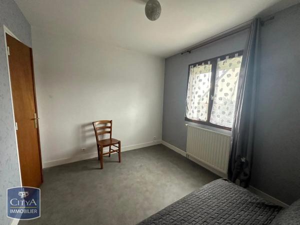 Maison à louer 3 pièces 81.08m² Saint-Pantaléon-de-Larche (19600)